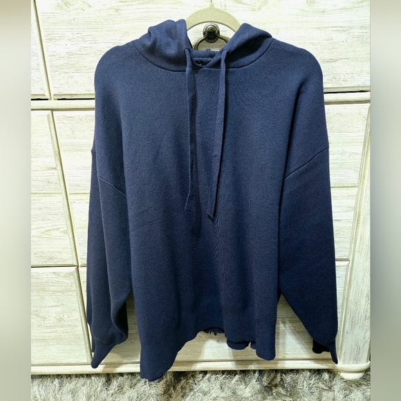 Women’s Forever 21 Sweater Knit Hoodie Navy Pullover Top - Picture 6 of 6